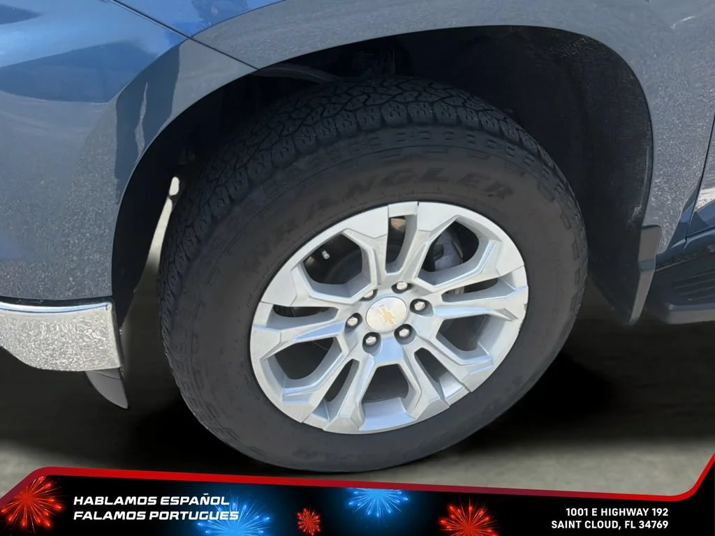 Used 2024 Lakeshore Blue Metallic Chevrolet LTZ image 31