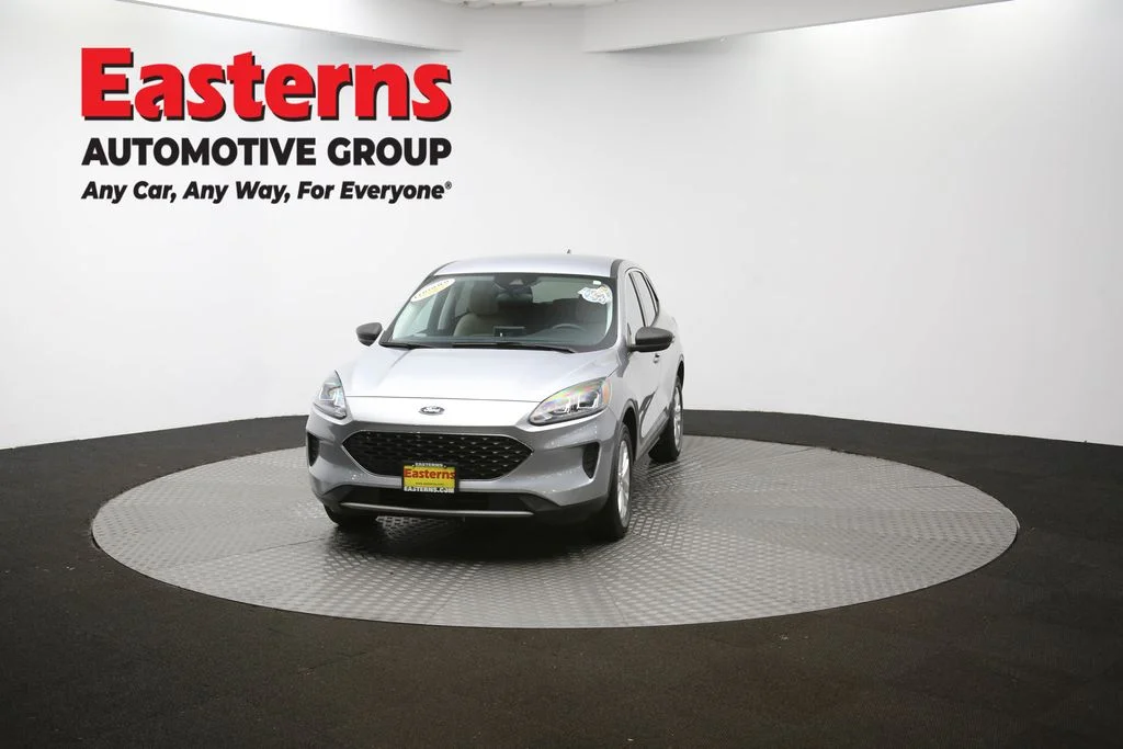 Used 2022 Silver Ford SE image 52