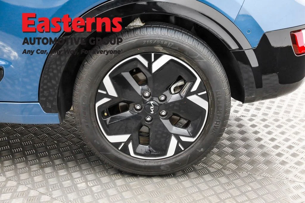 Used 2023 Blue Kia Wave image 33