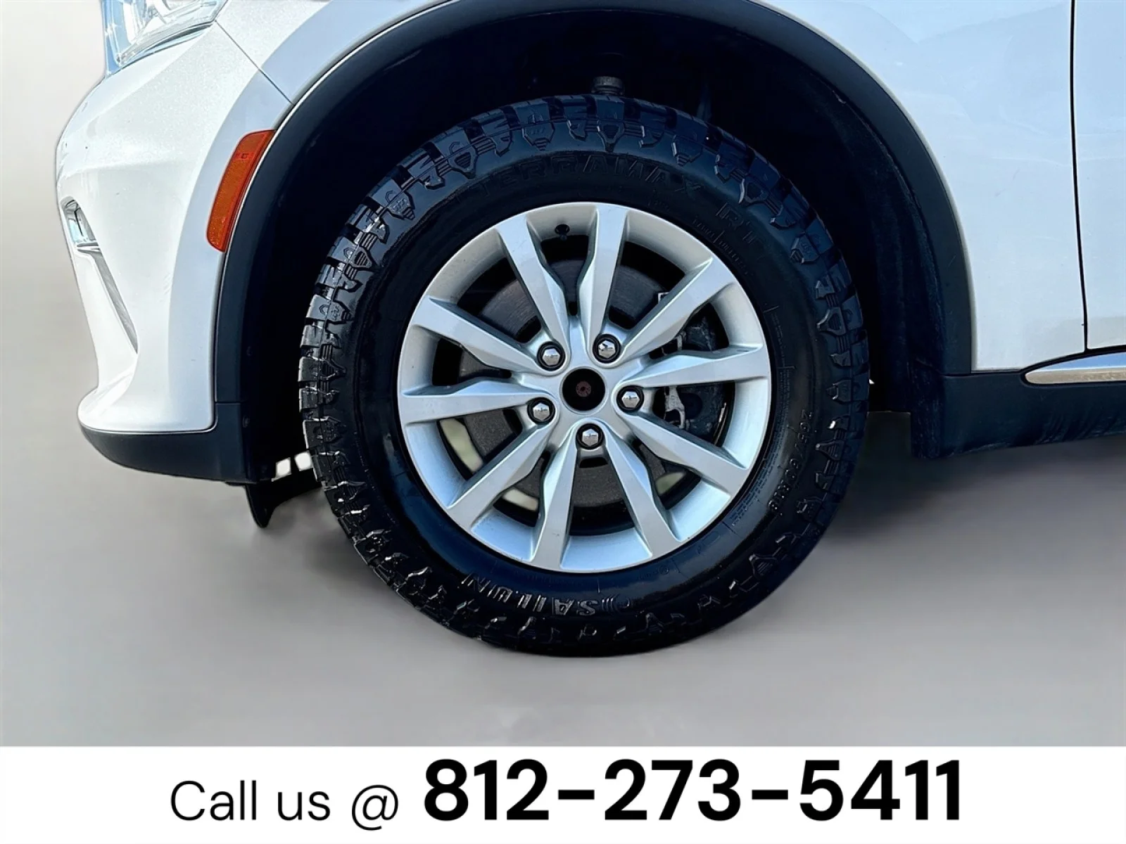 Used 2021 White Dodge SXT Plus image 31