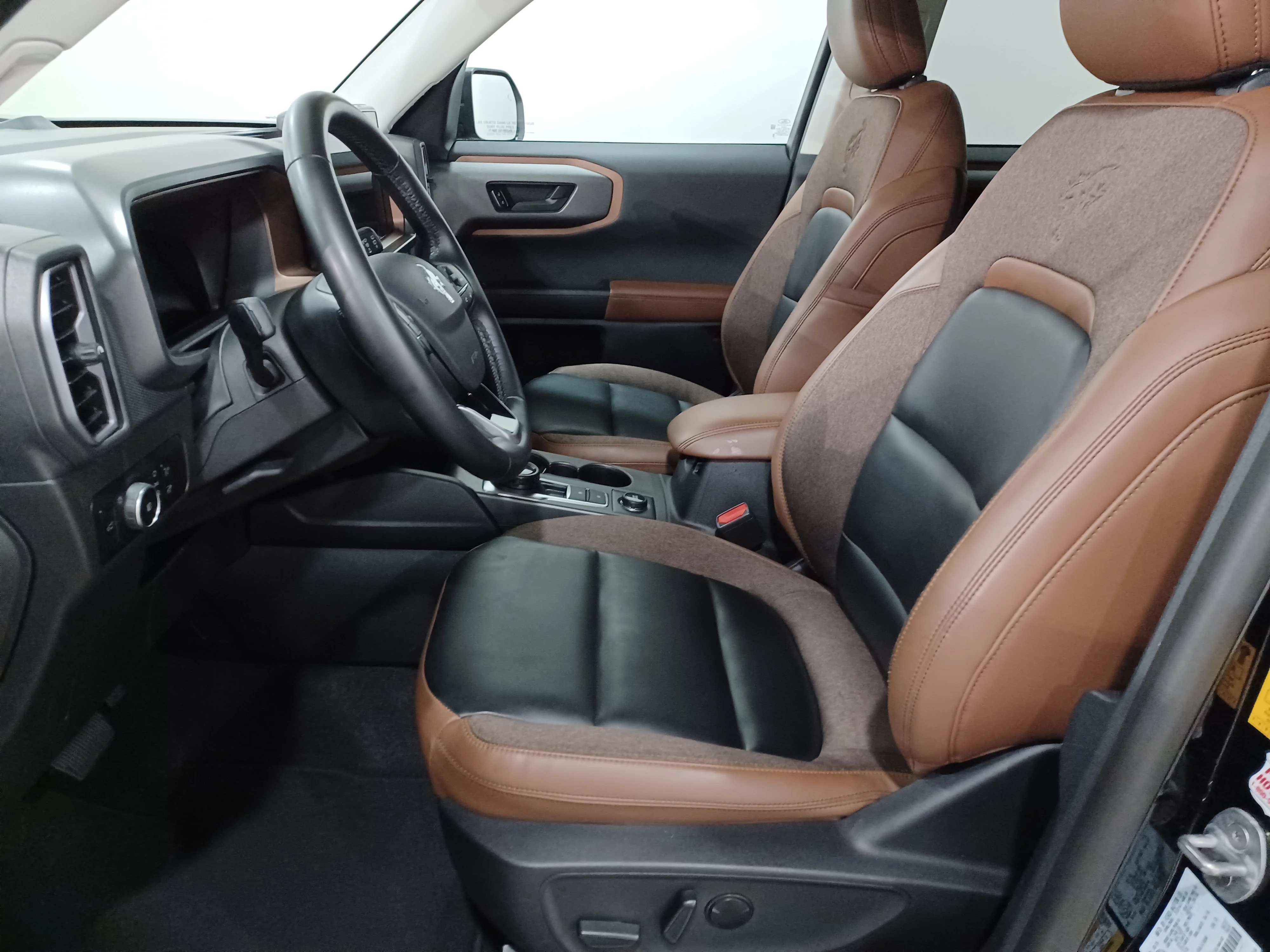 Certified Used 2025 Shadow Black Ford Outer Banks 4x4*Adaptive Cruise | Remote Start | Htd Leather | Htd Wheel | Lane Keep Assist image 10