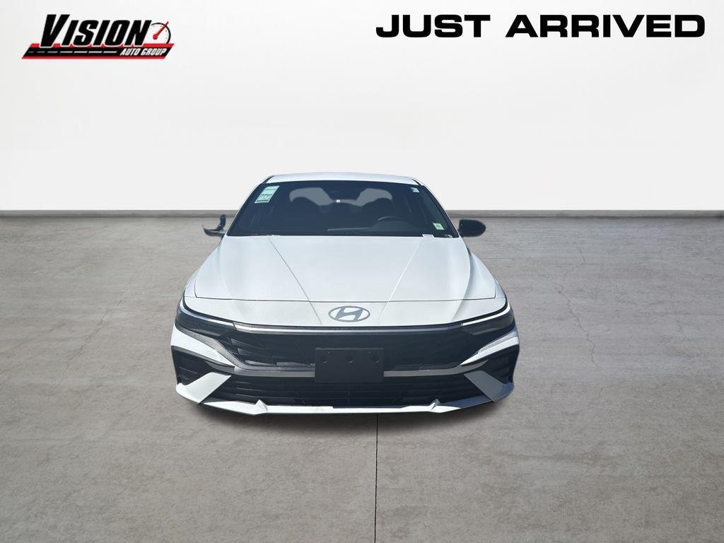 New 2026 White Hyundai SEL Sport image 1