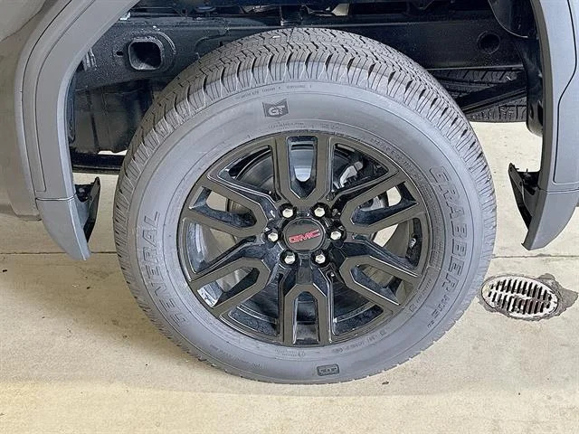 New 2026 Onyx Black GMC Elevation image 31
