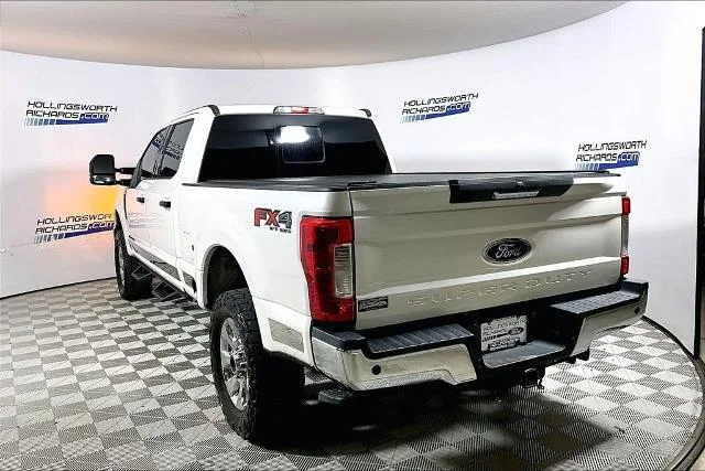 Certified Used 2018 White Platinum Clearcoat Metallic Ford Lariat image 34