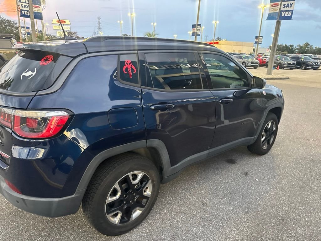 Used 2017 Blue Jeep Trailhawk image 5
