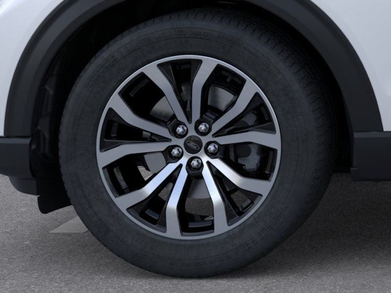 New 2026 Star White Metallic Tri-Coat Ford ST-Line image 19
