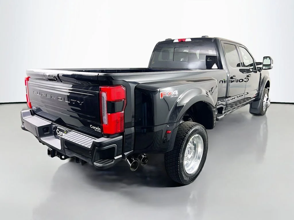 New 2026 Agate Black Metallic Ford Platinum image 16