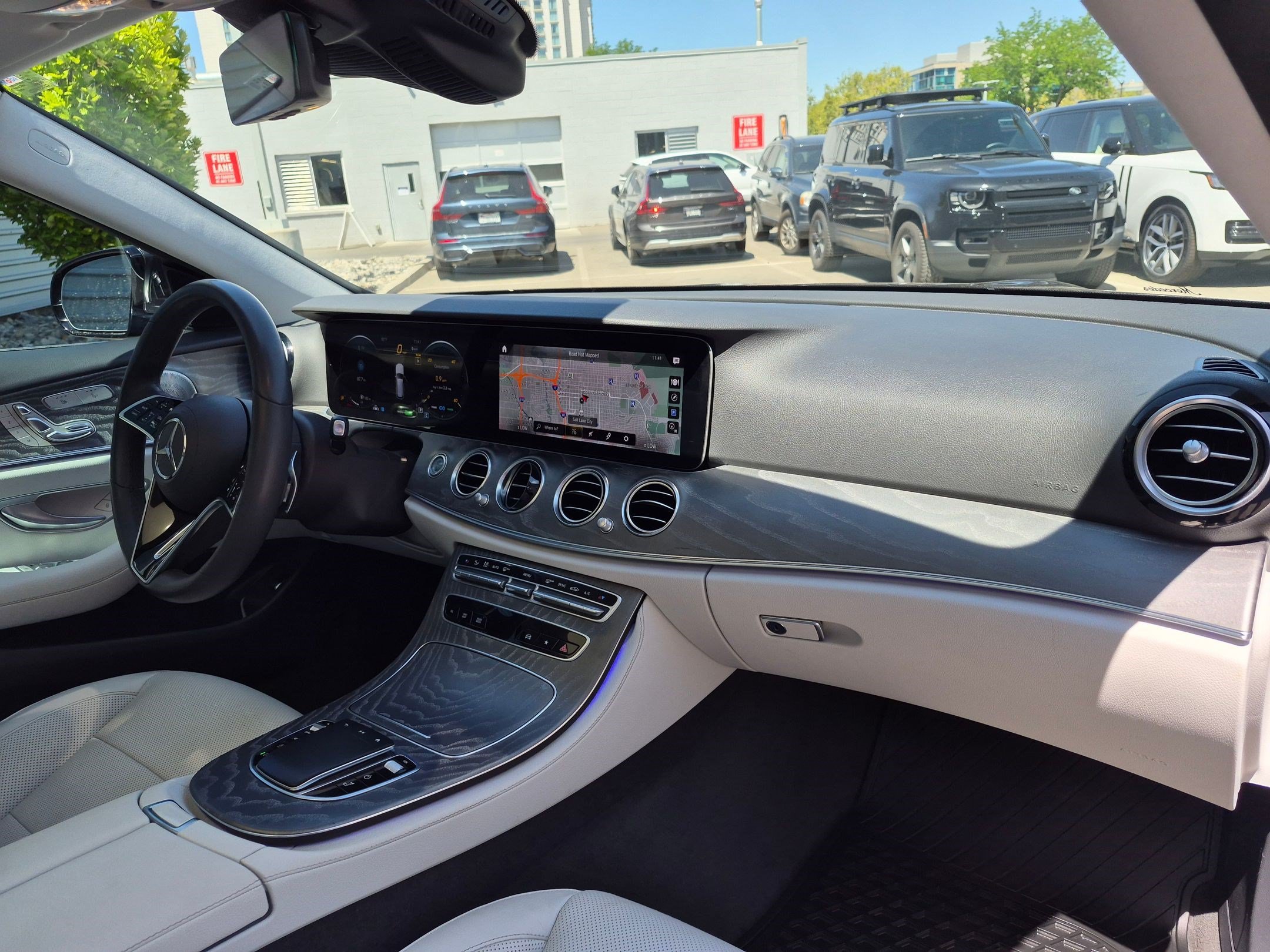 Used 2023 Gray Mercedes-Benz E 450 image 27