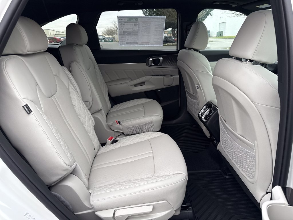 2026 Kia Sorento SX Prestige Hybrid - Photo 13