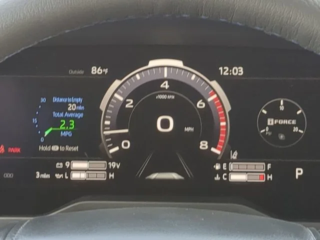 New 2026 Magnetic Gray Metallic Toyota Platinum image 27