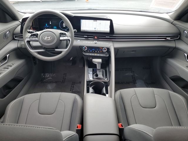 2025 Hyundai Elantra SEL - Photo 23