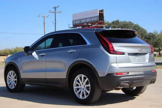 Used 2023 Argent Silver Metallic Cadillac Luxury image 8