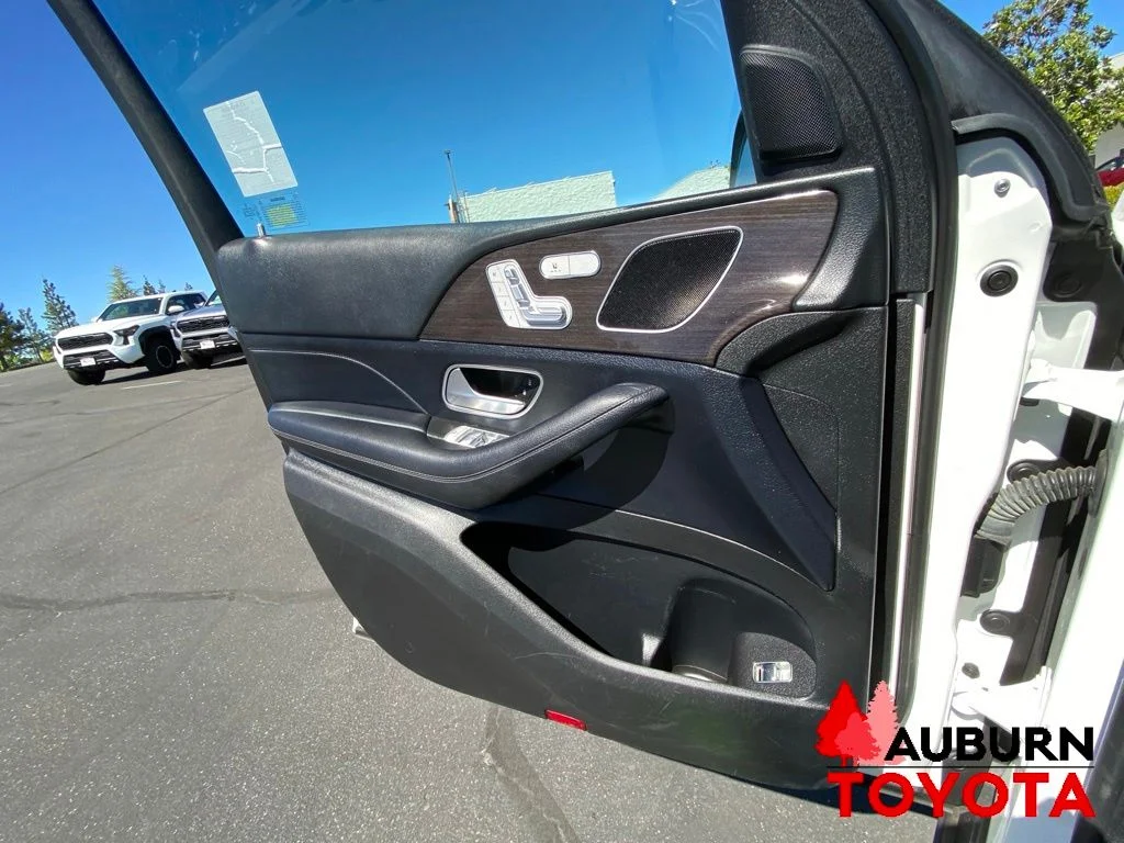 Used 2020 White Mercedes-Benz GLE 350 image 34