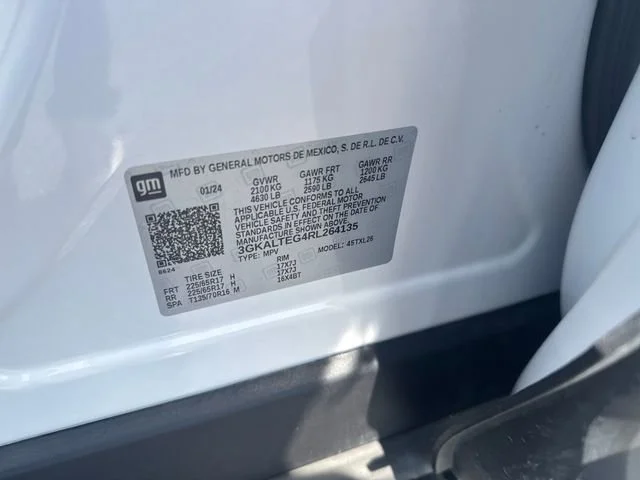 Used 2024 Summit White GMC SLE image 34