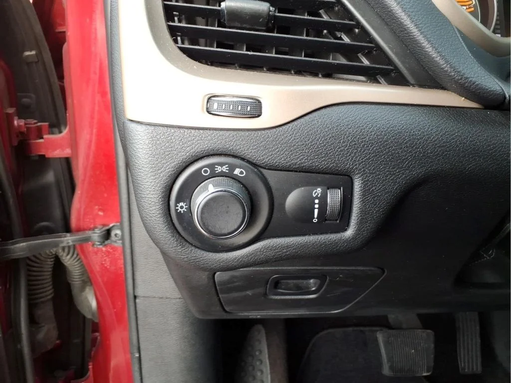 Used 2017 Red Jeep Sport image 21