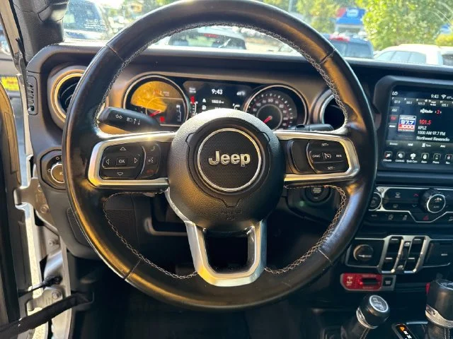 Used 2019 Billet Silver Metallic Clearcoat Jeep Unlimited Rubicon image 18