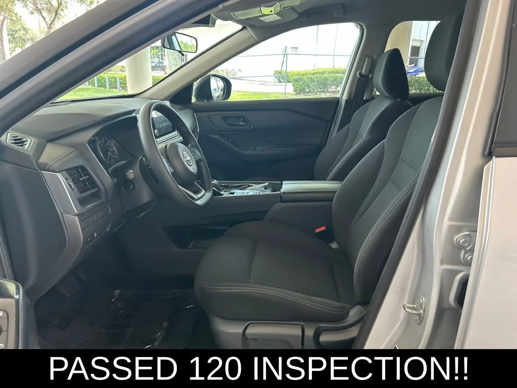 Used 2024 Silver Nissan S image 7
