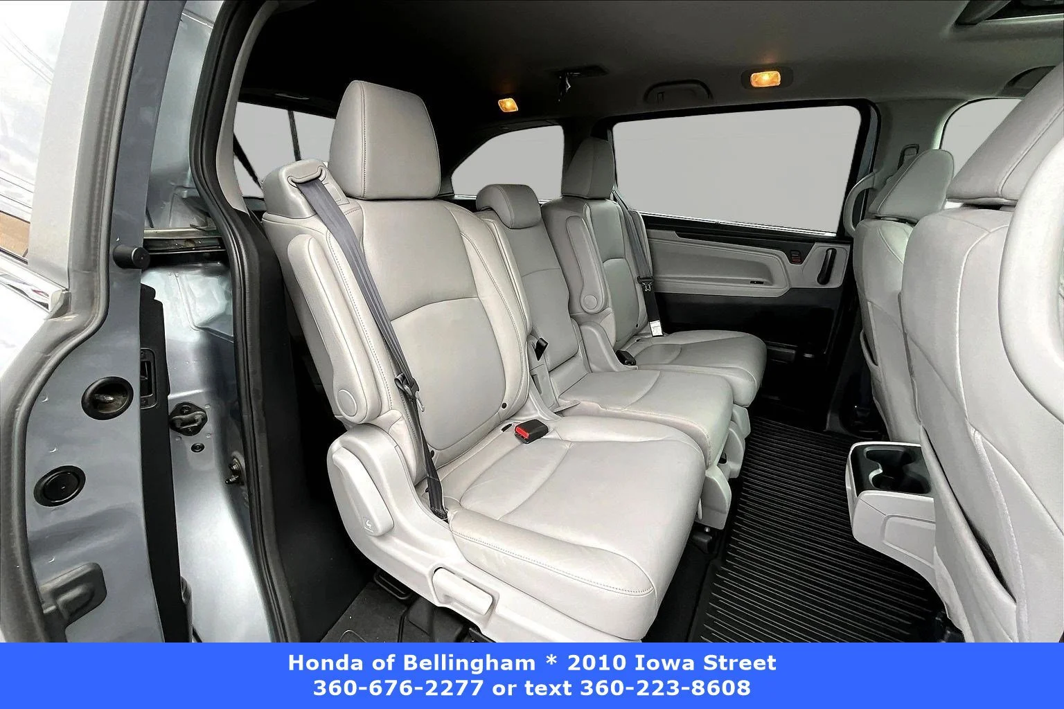 Used 2018 Lunar Silver Metallic Honda EX-L image 23