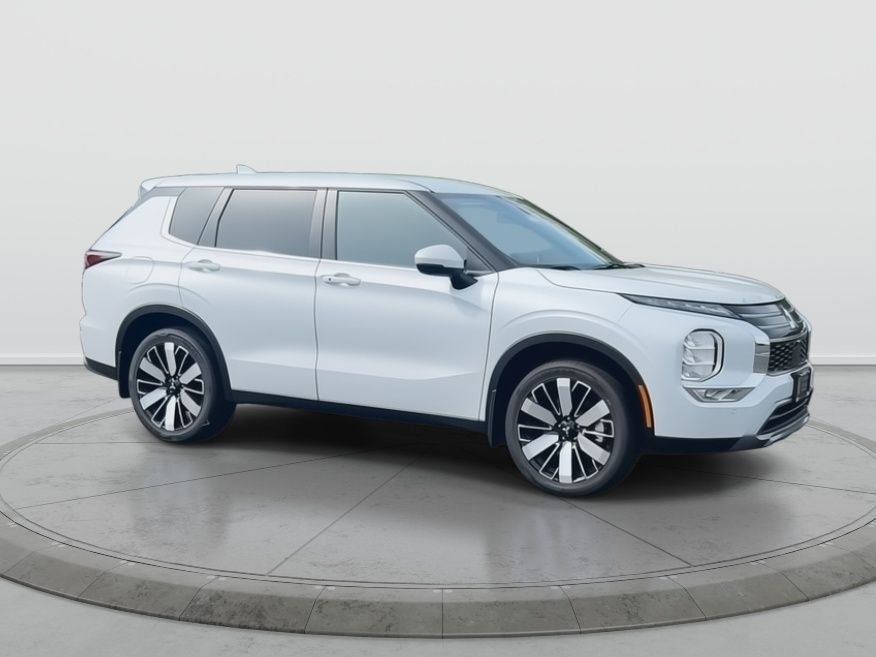 New 2026 WHT DIAMOND Mitsubishi SE image 8