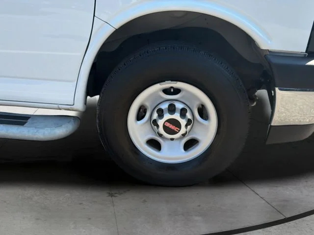 Used 2025 White GMC Work Van image 28