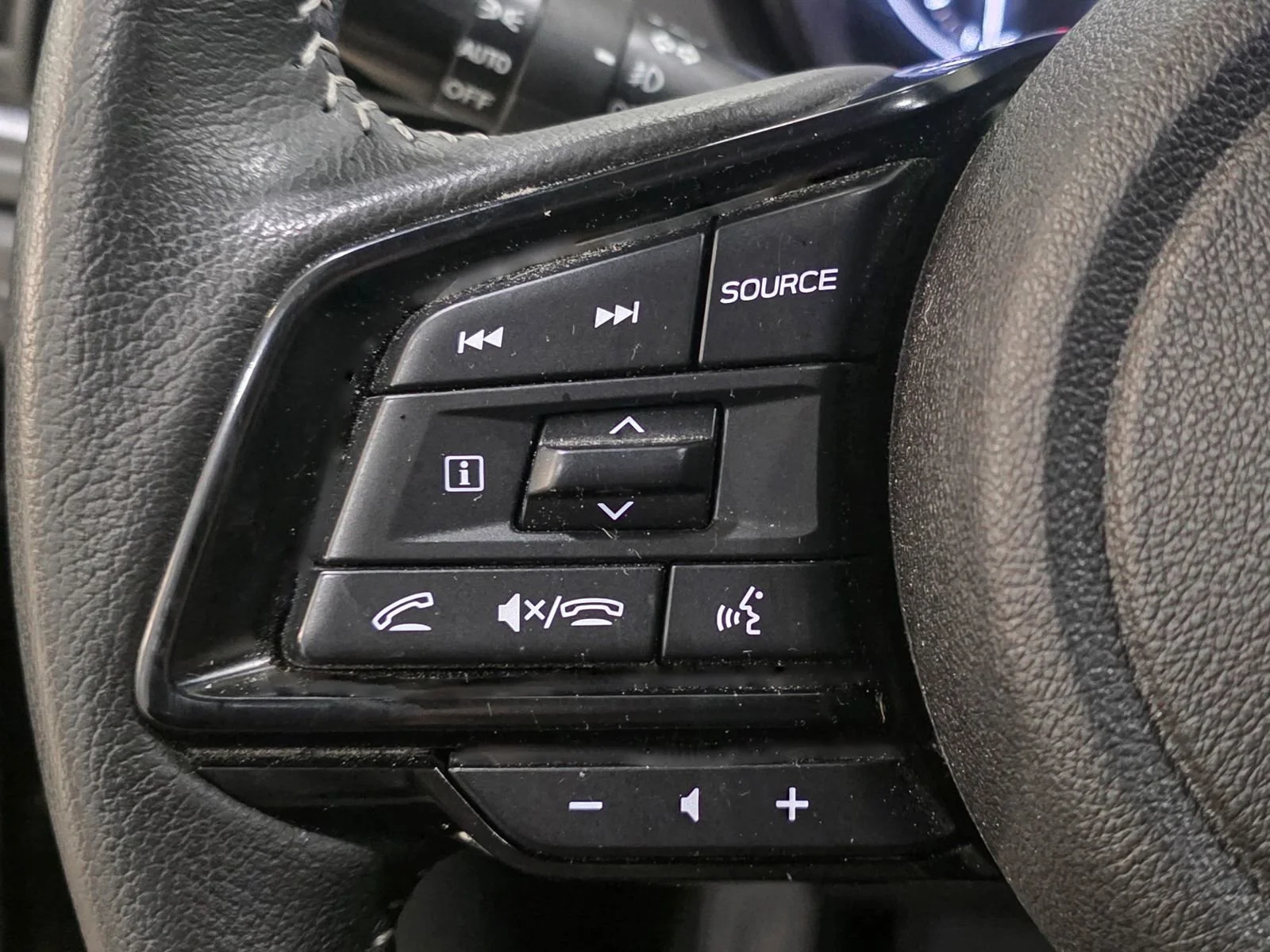 2025 Subaru Forester Premium - Photo 34