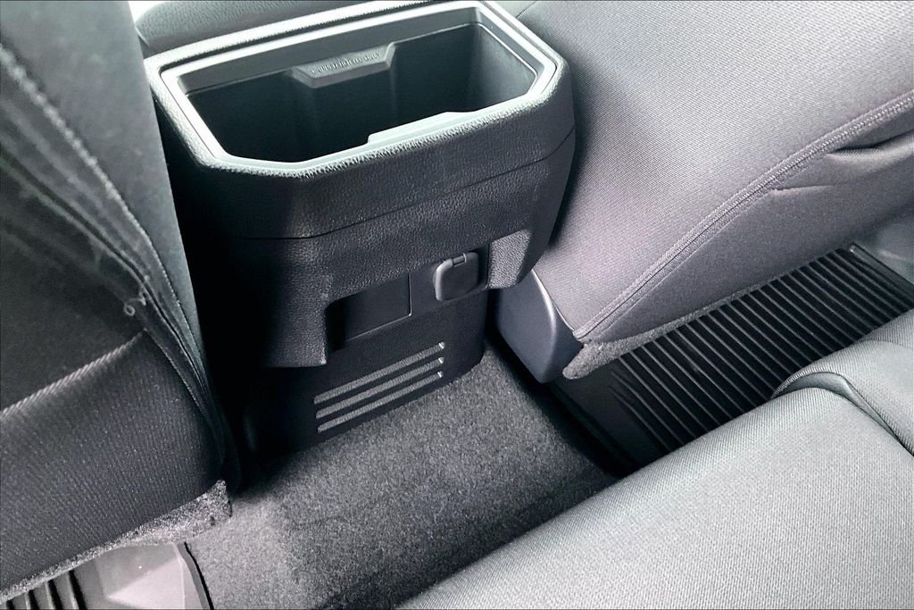 2025 Toyota Tacoma SR5 - Photo 33
