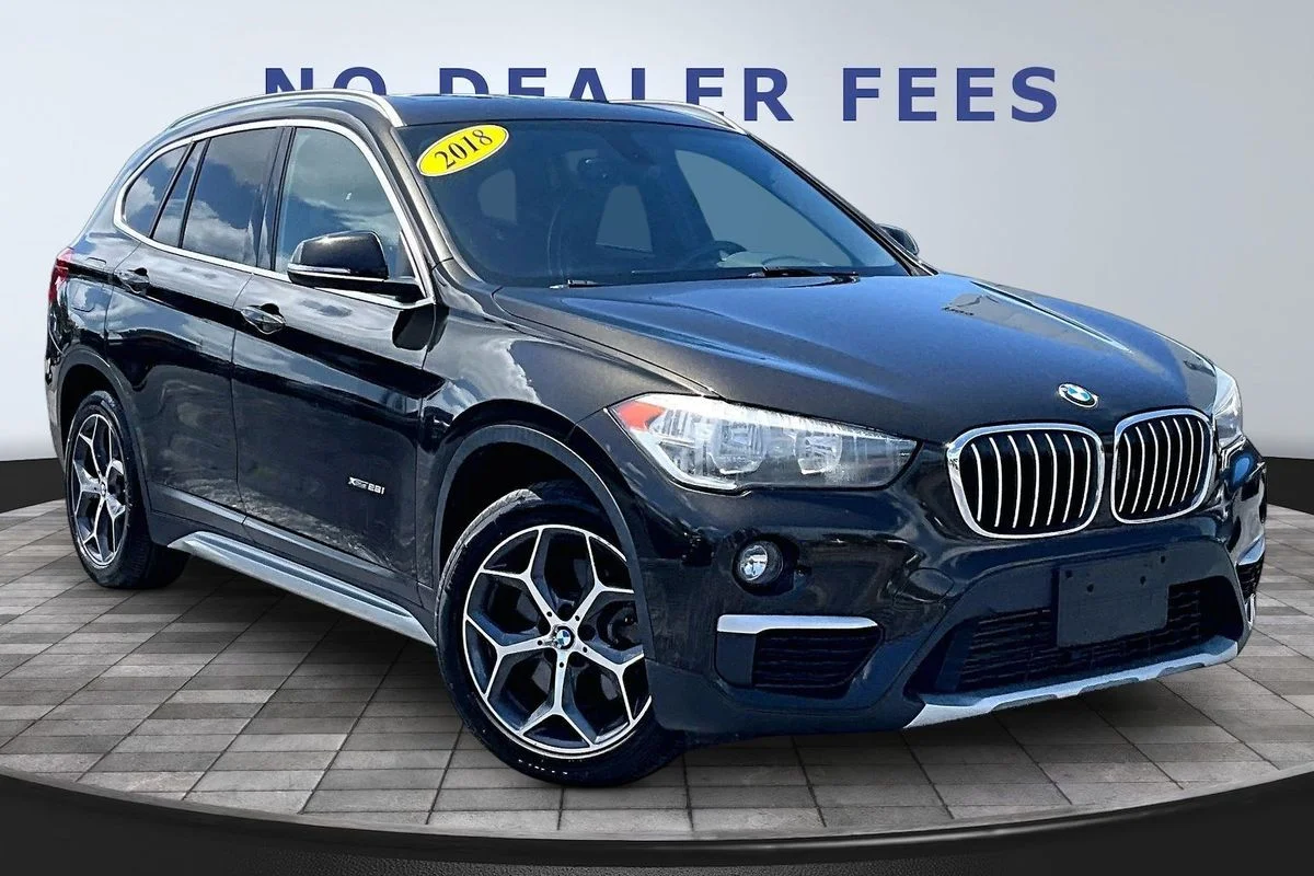 Used 2018 Green BMW xDrive28i image 3