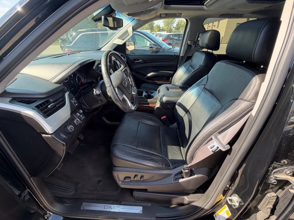 Used 2015 Black GMC SLT 1500 image 2
