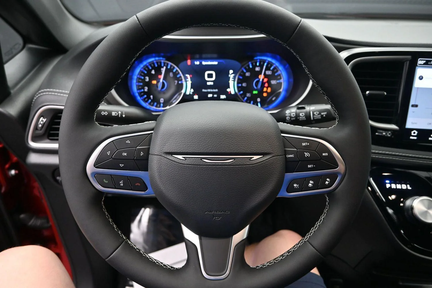 2027 Chrysler Pacifica Select - Photo 22