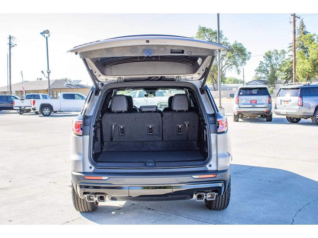 New 2026 RIVERSTONE METALLIC GMC AWD AT4 image 11