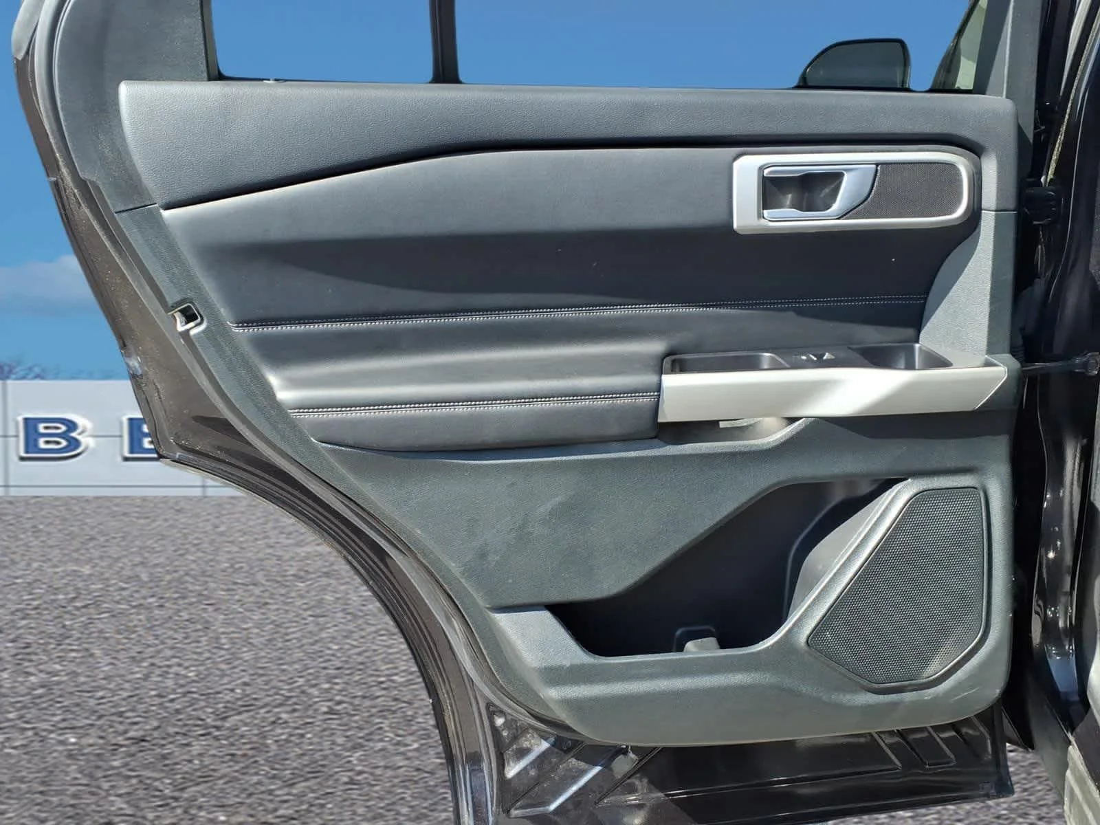 Used 2023 Agate Black Ford XLT image 27