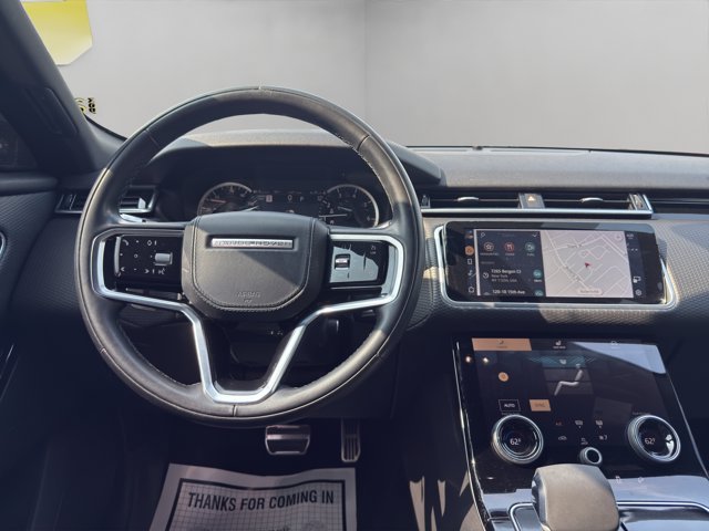 Used 2022 White Land Rover R-Dynamic S image 15
