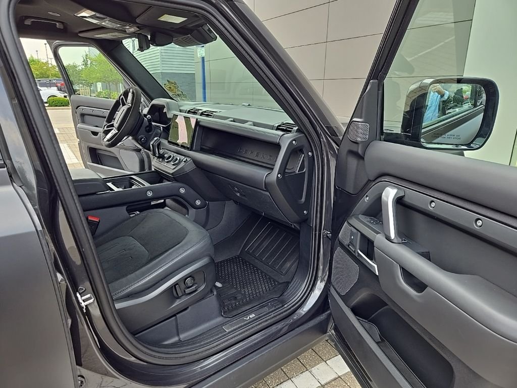Certified Used 2023 Carpathian Gray Premium Metallic Land Rover Carpathian Edition image 20