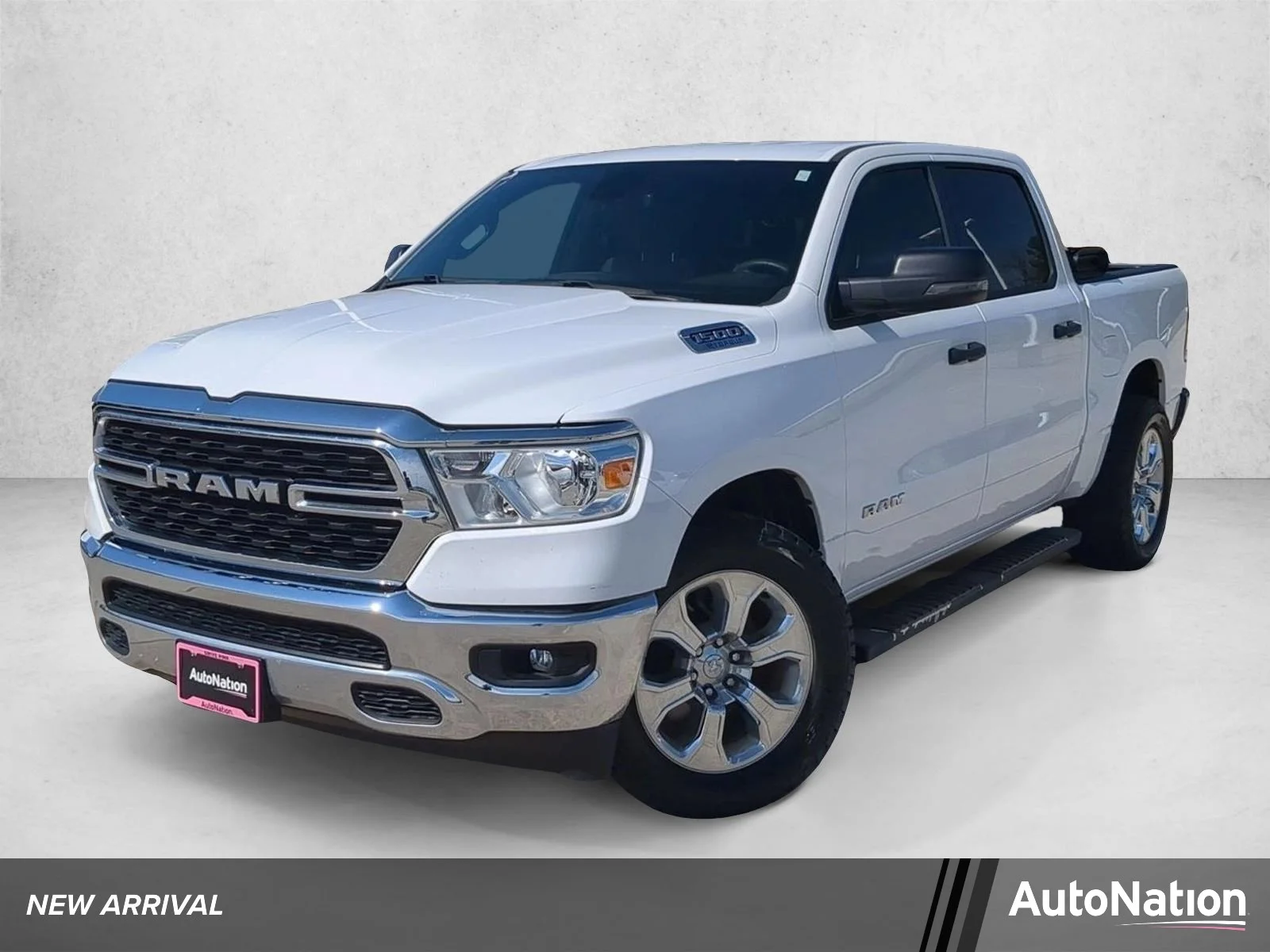 2024 RAM 1500 Big Horn/Lone Star Crew Cab 5'7's photo