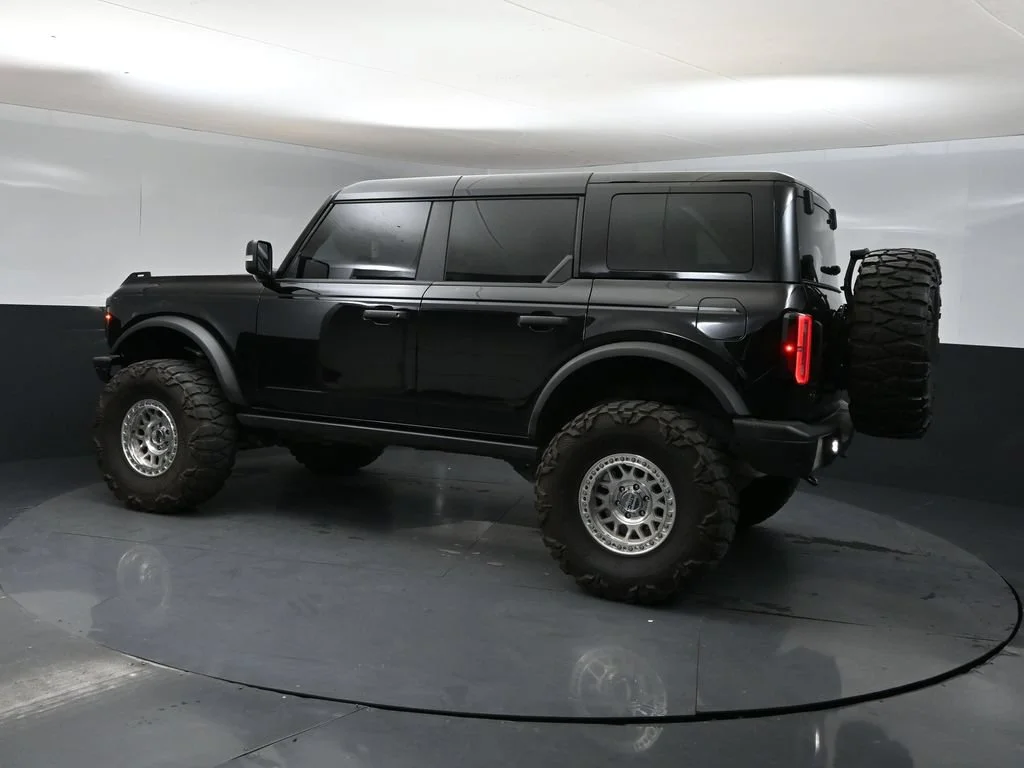 Used 2024 Black Ford Badlands image 4