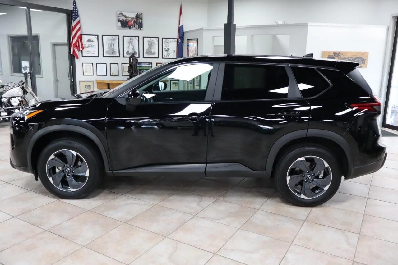Used 2024 Super Black Nissan SV image 2
