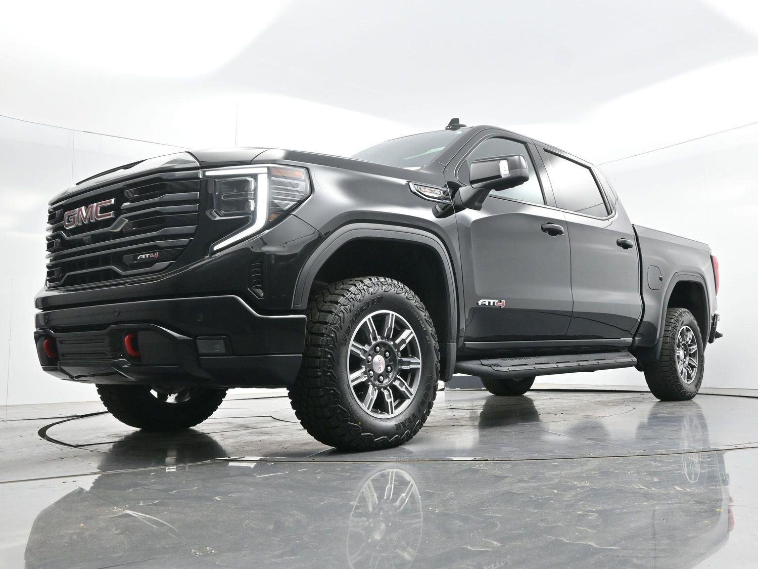 Used 2024 Onyx Black GMC AT4 image 47