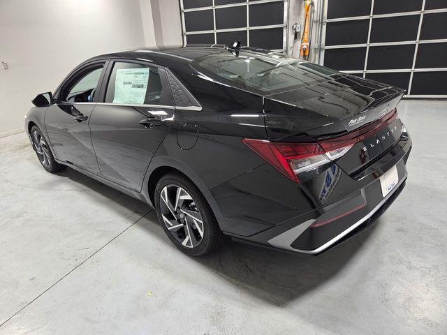 New 2026 Black Hyundai Limited image 9