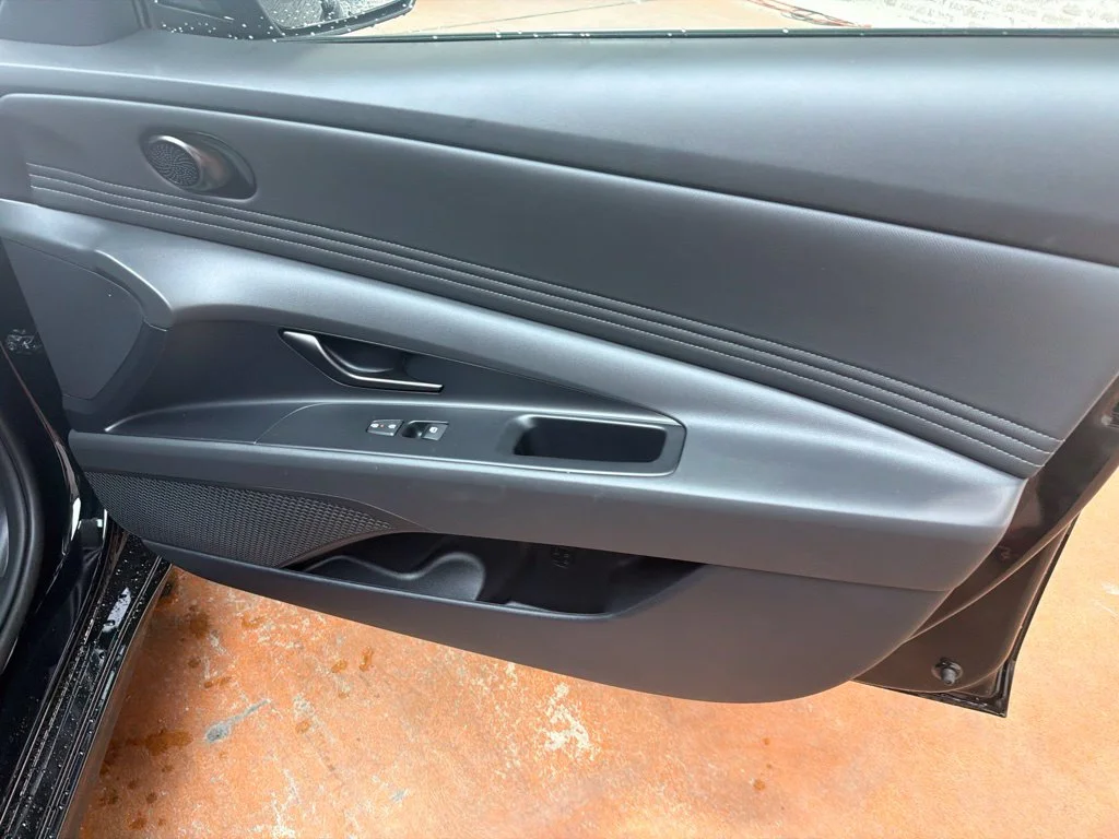 New 2026 Abyss Black Hyundai SEL Sport image 11