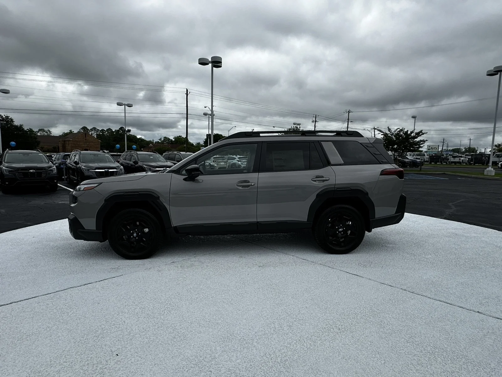New 2026 RIVER ROCK PEARL Subaru Limited image 4