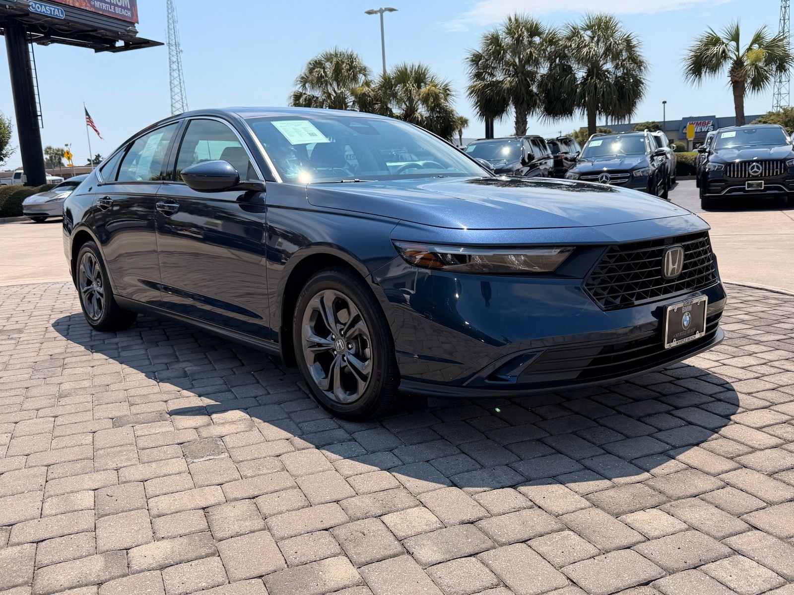 Used 2023 Canyon River Blue Metallic Honda EX image 6