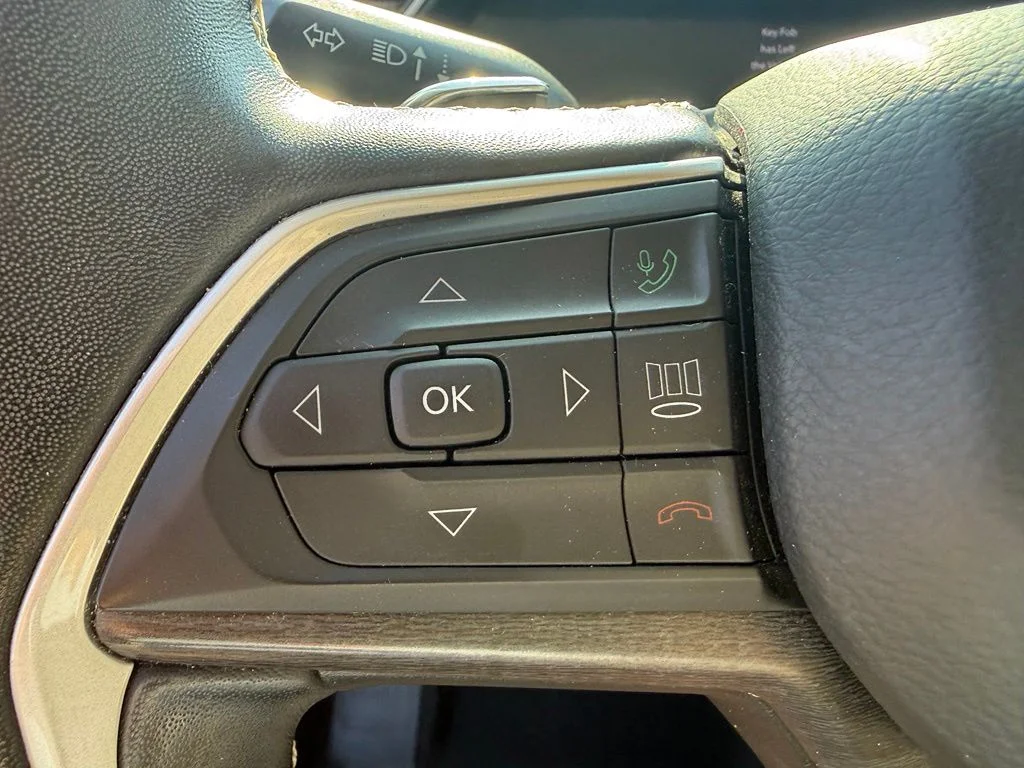 Used 2022 Red Jeep Limited image 16