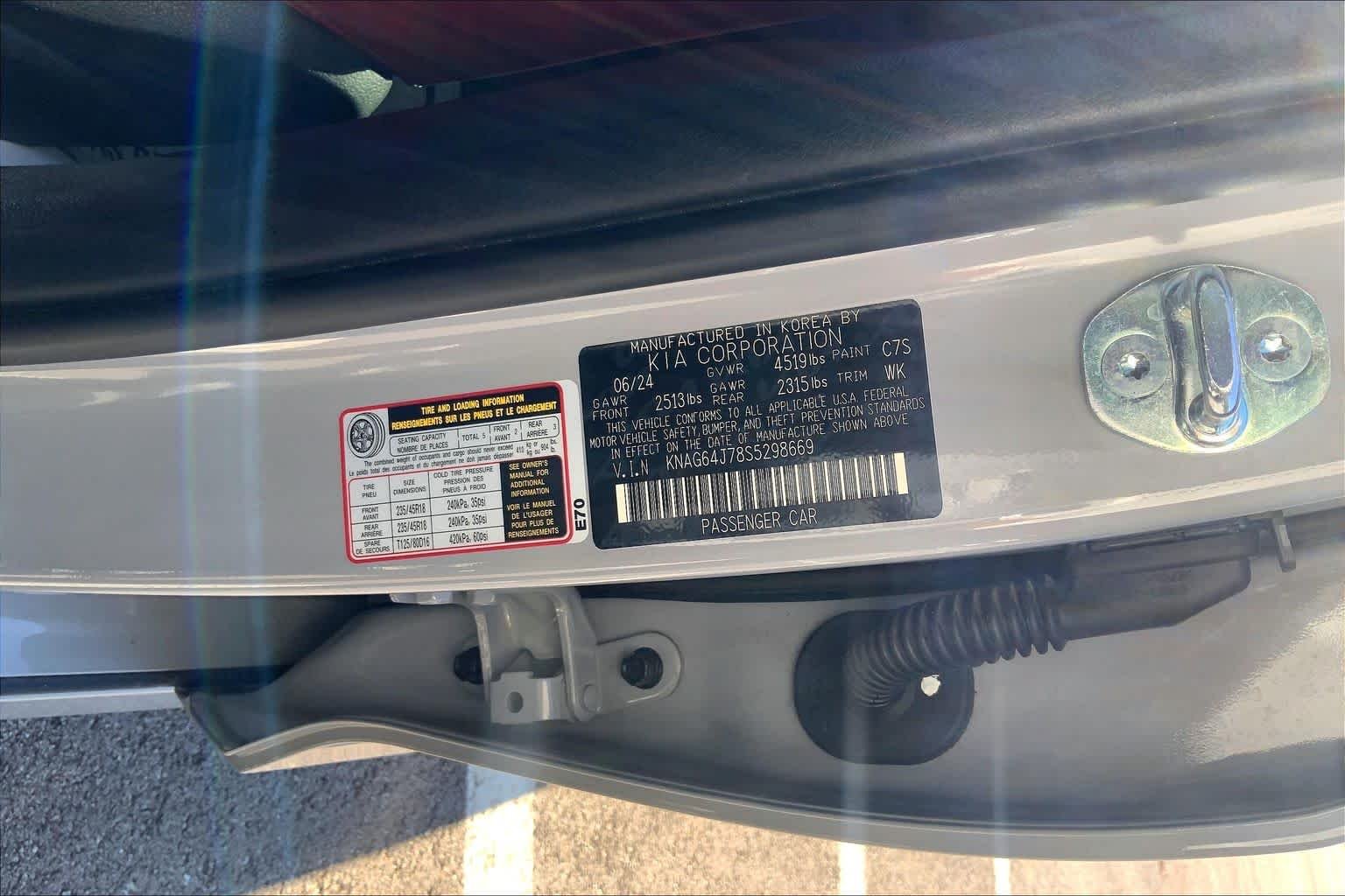 Certified Used 2025 Wolf Gray Kia GT-Line image 32