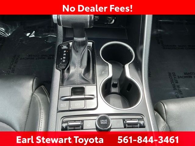 Used 2021 White Kia GT-Line image 39