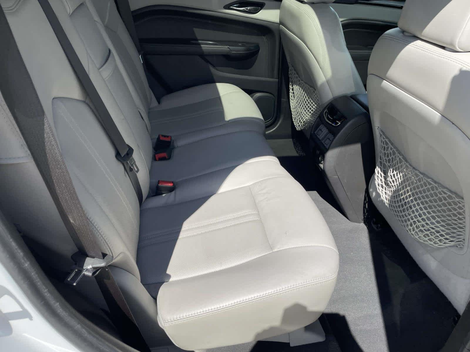 Used 2016 Platinum Ice Tricoat Cadillac Premium Collection image 25