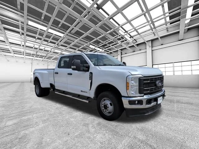 2023 Ford F-350 XL 4x4 Crew Cab 8' Box DRW's photo