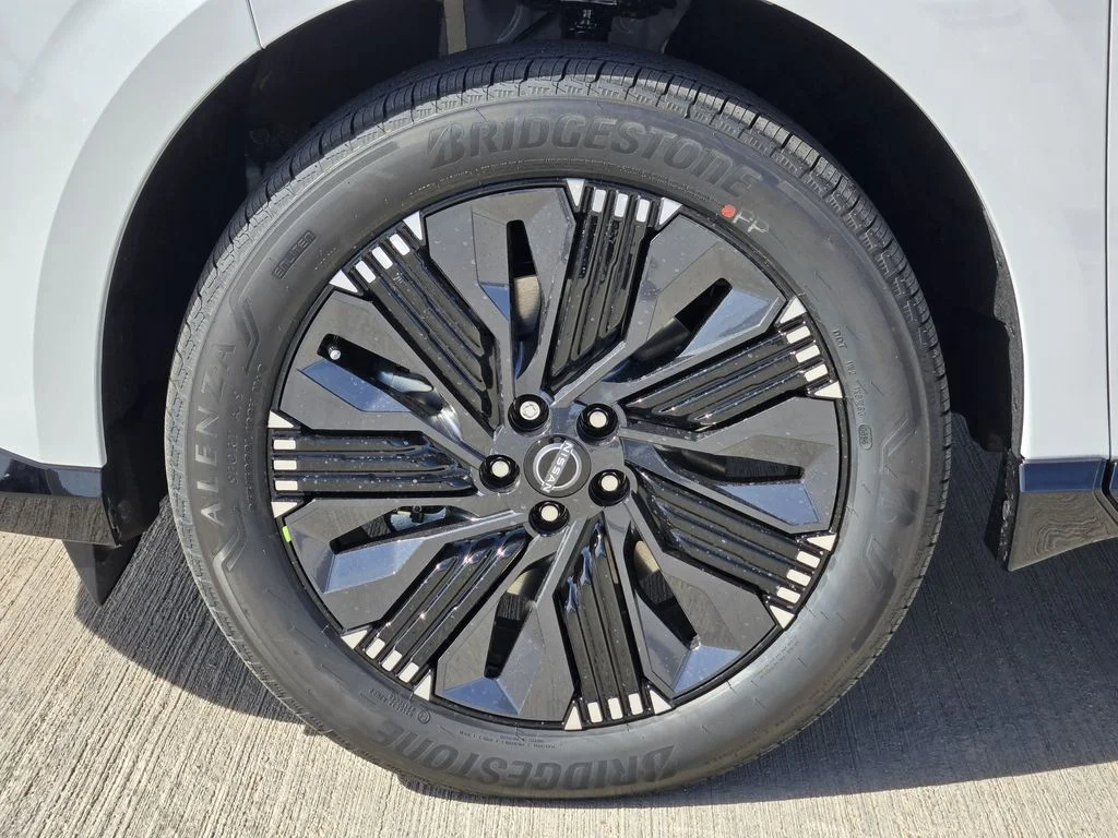 New 2026 Everest White Pearl TriCoat Nissan Platinum image 11