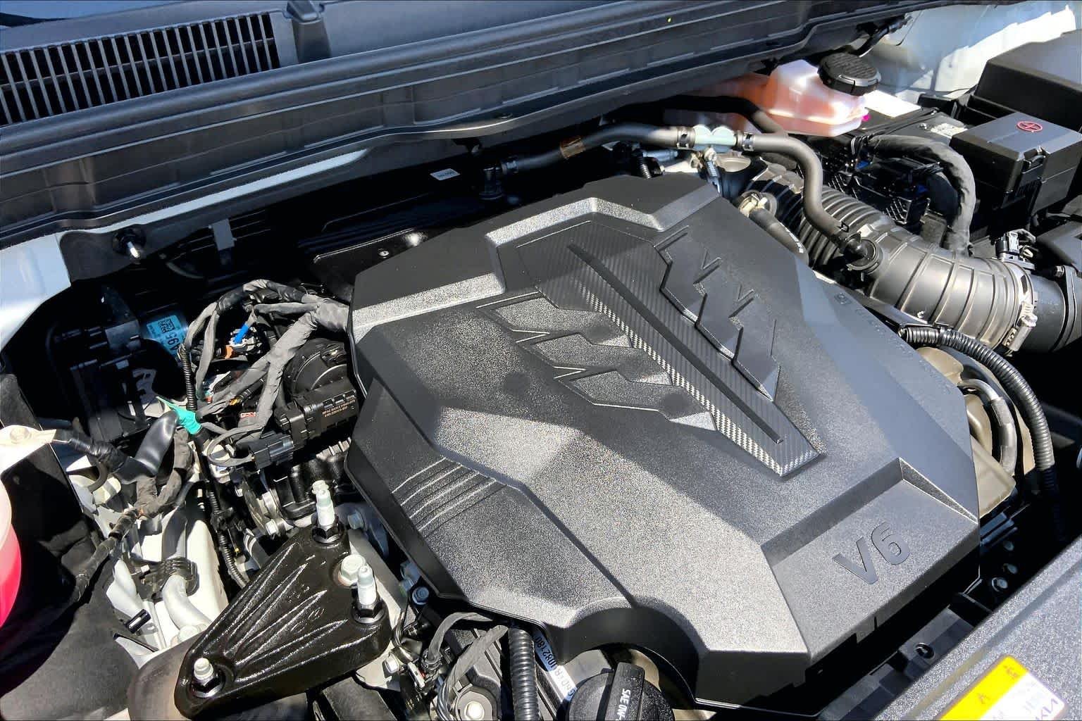 Used 2025 Ceramic Silver Kia EX image 32