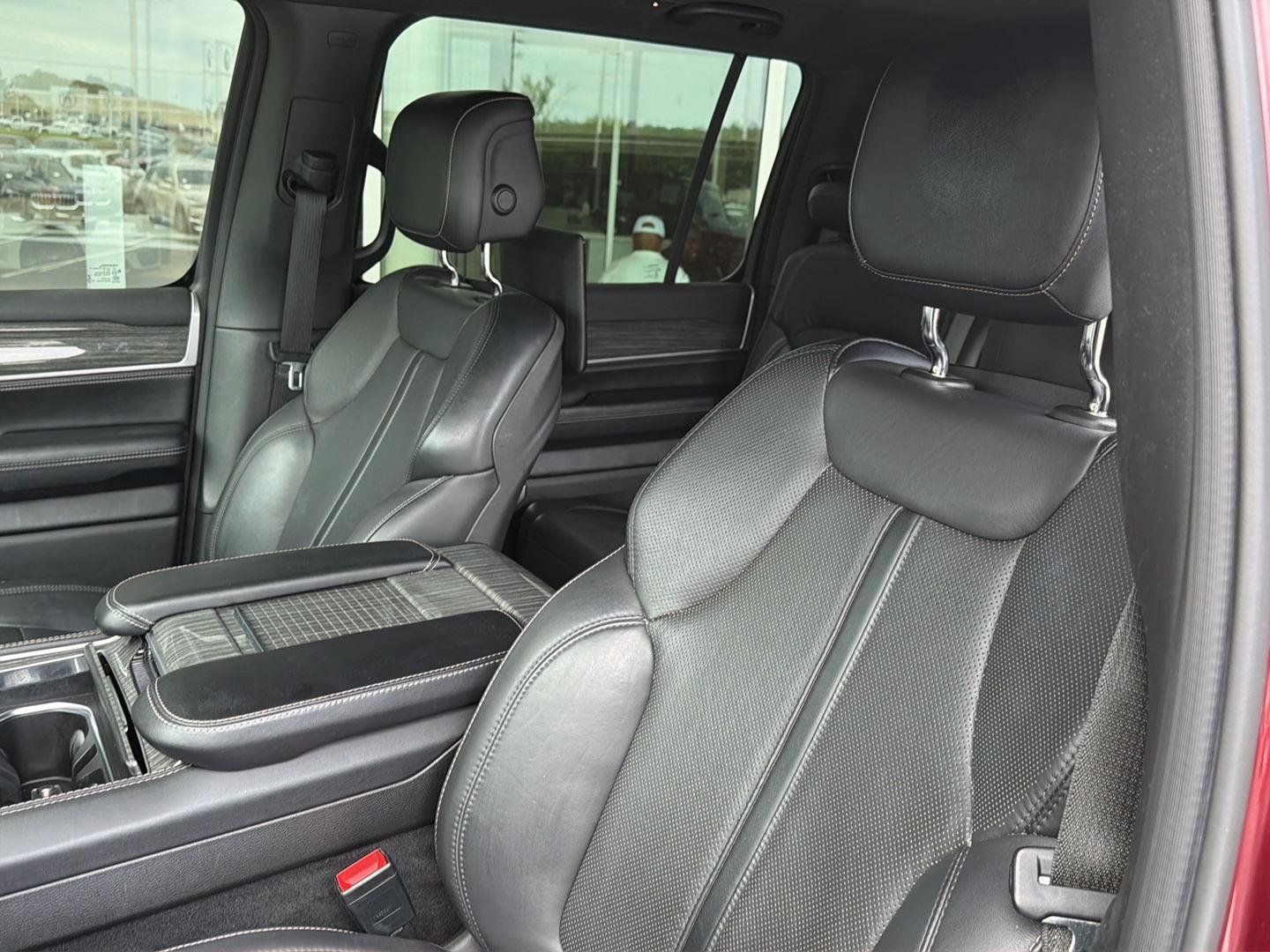 Used 2022 Velvet Red Pearlcoat Jeep Series II image 32