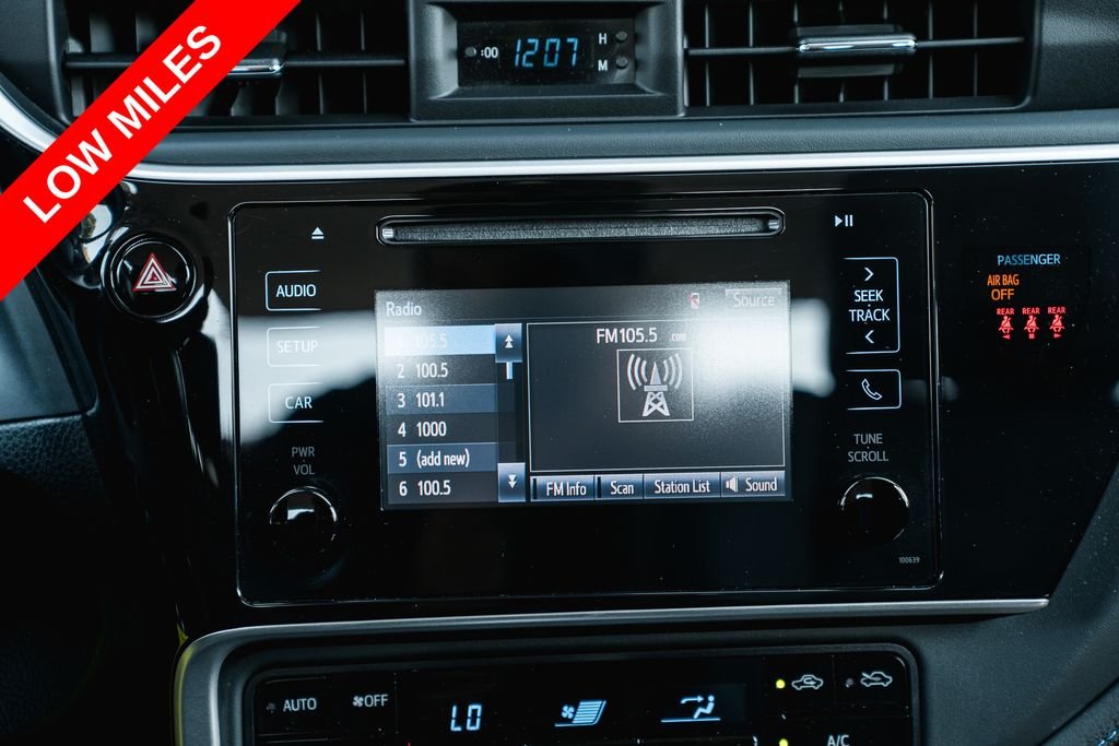 Used 2019 Barcelona Red Metallic Toyota SE image 18
